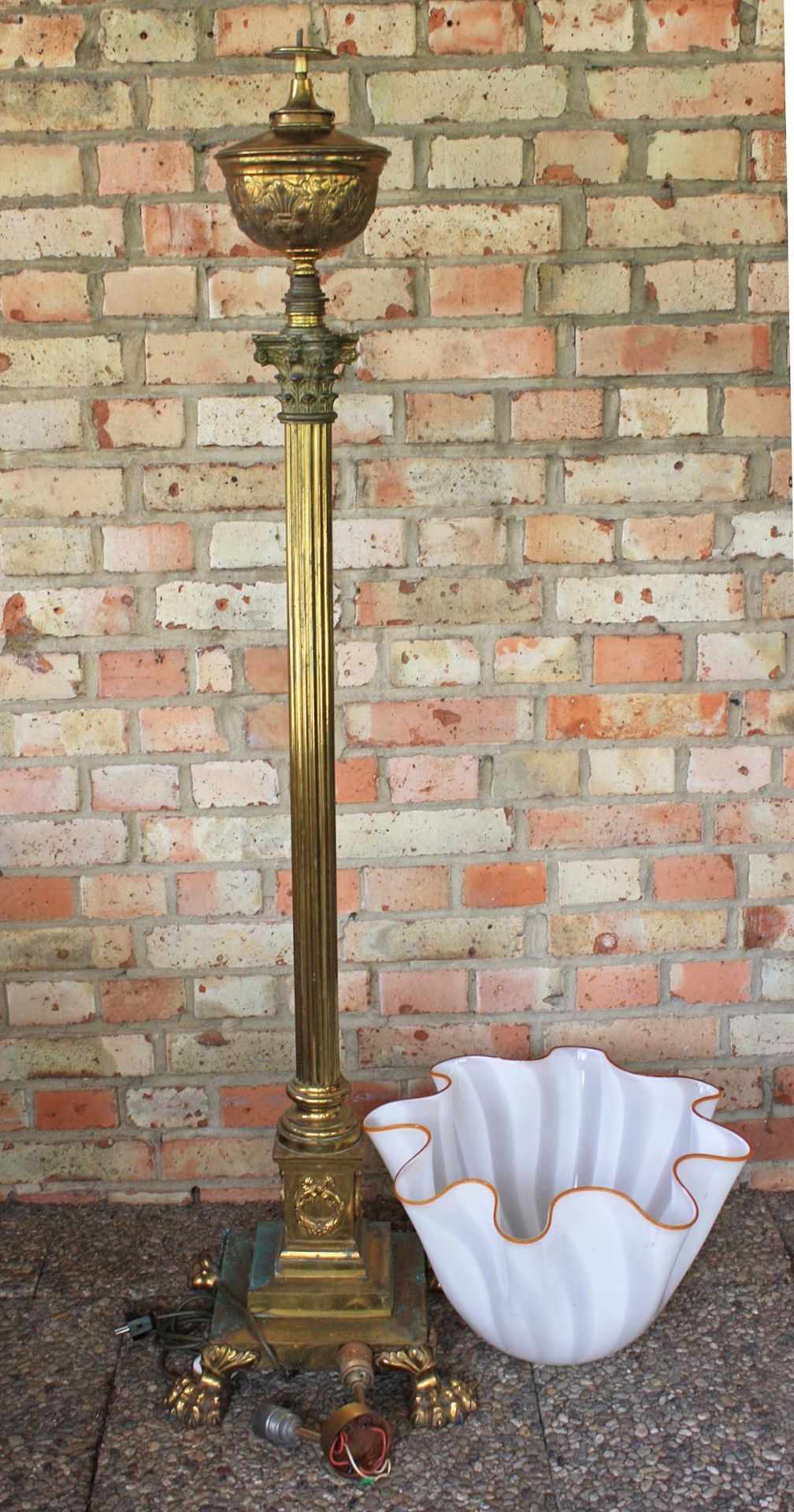 Empire Stehlampe, Petroleumlampe, Bronze Feuervergoldet
