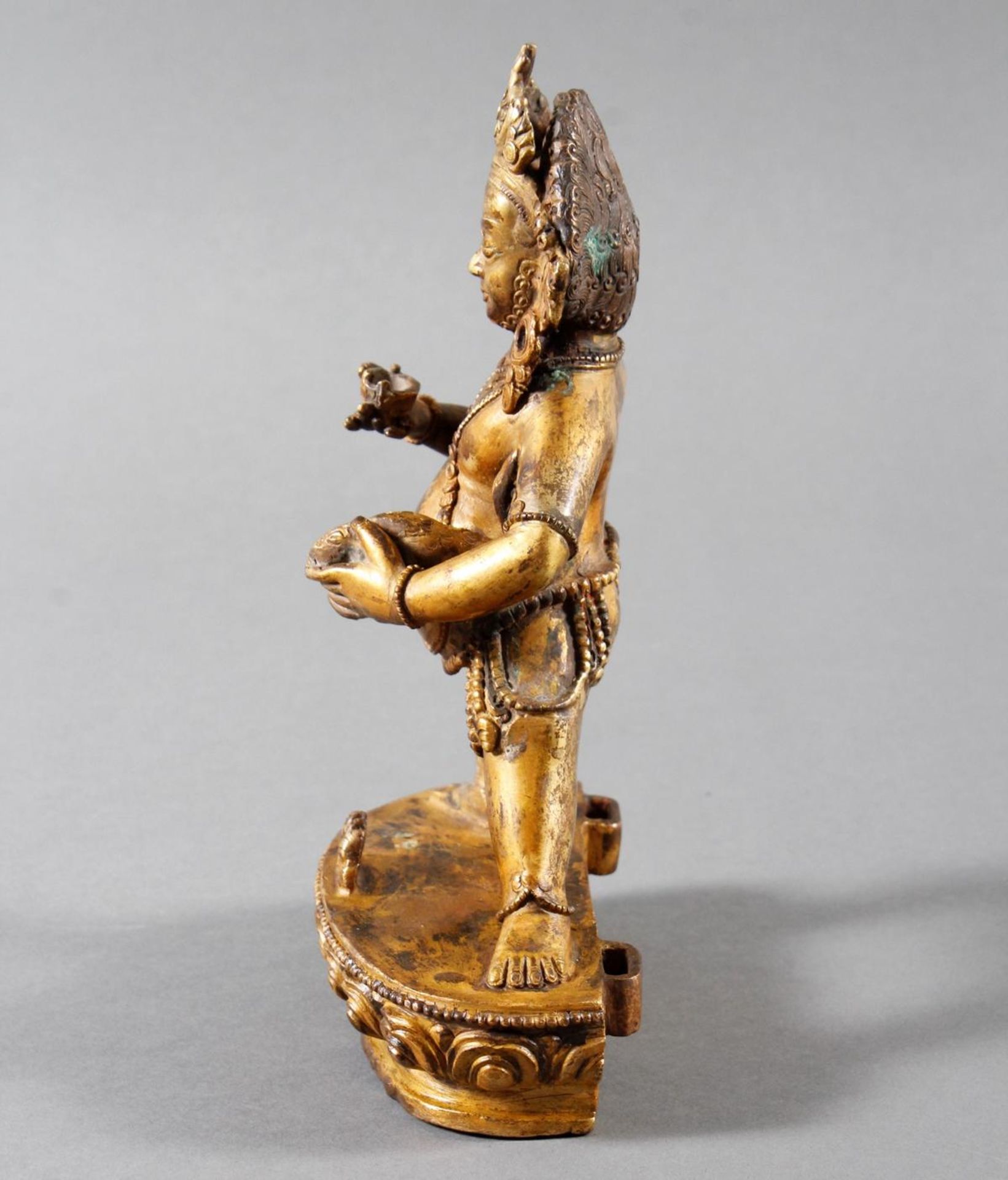 Vergoldete Bronze des Vaishravana, Tibet 19. / 20. Jahrhundert - Bild 5 aus 9