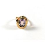 14 Karat Gelbgoldring mit Amethyst