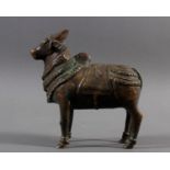 Heilige Kuh, Indien 19/20 Jahrhundert, Bronze mit schöner Alterspatina