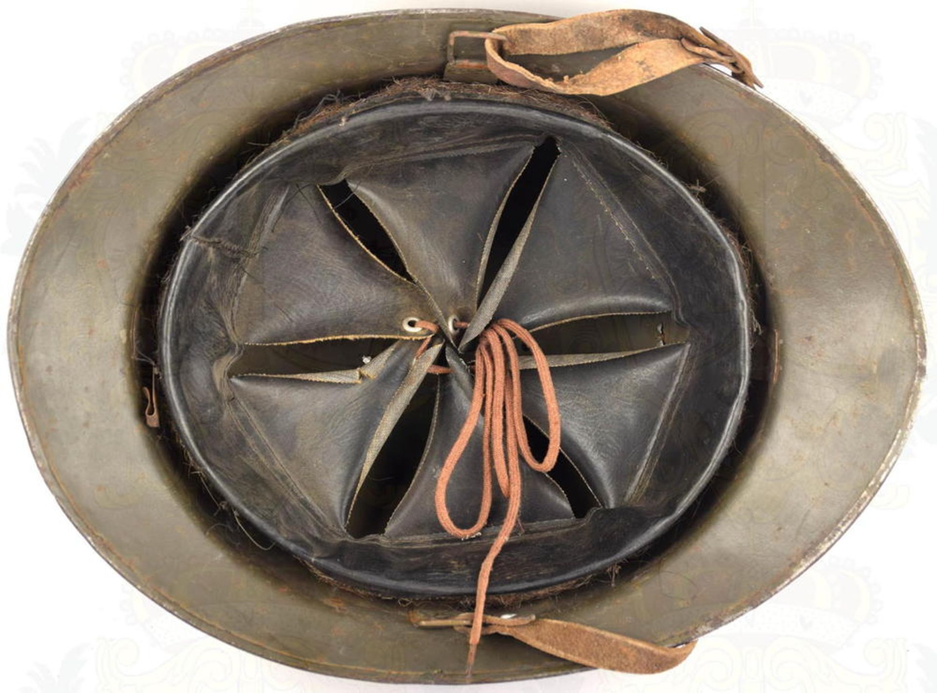 ADRIAN-HELM MODELL 1926 KOLONIAL-INFANTERIE, unmagnetische Glocke olivgrün lackiert, Leichtmetallkam - Bild 4 aus 4