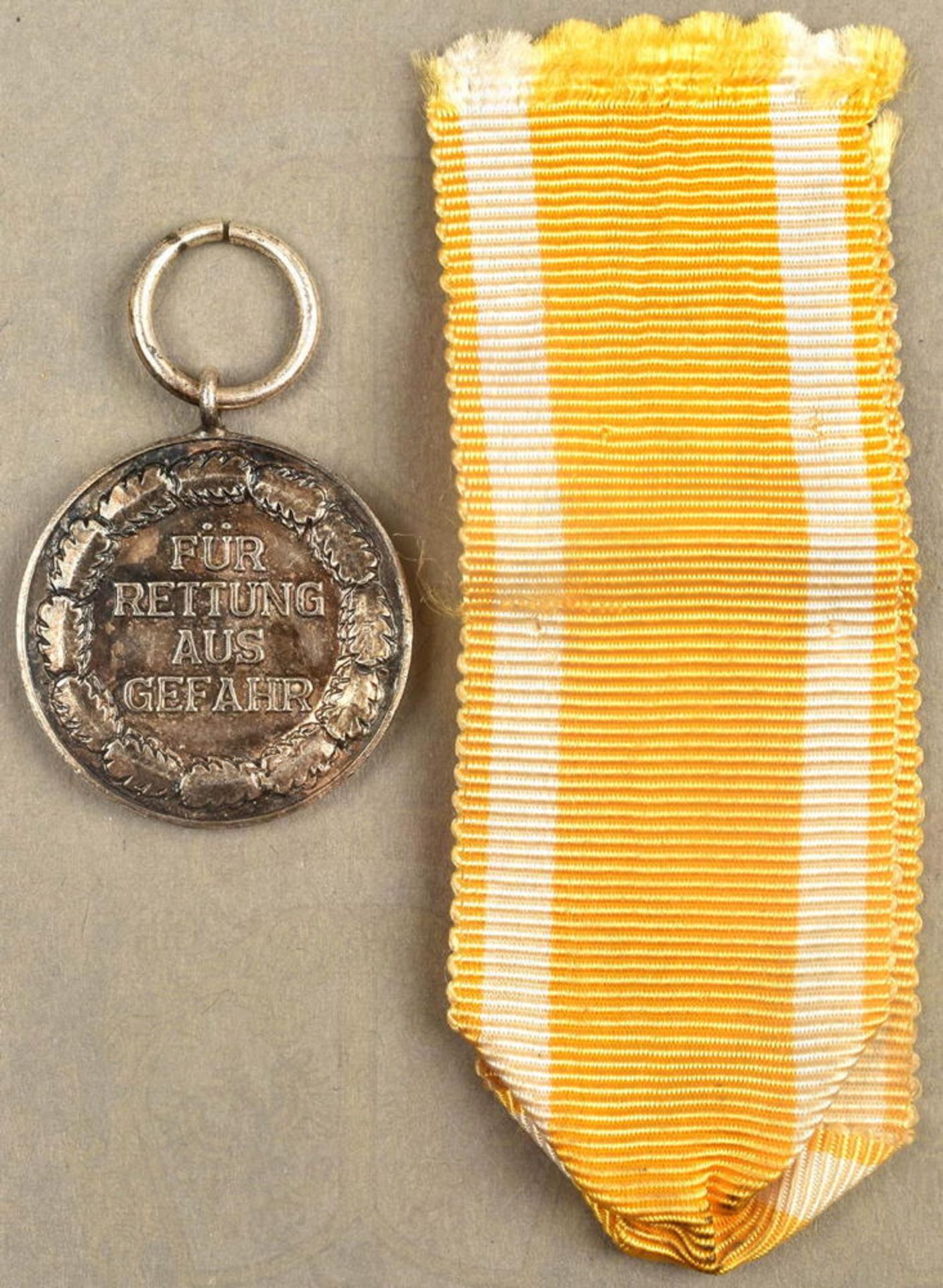 RETTUNGSMEDAILLE 1933-1945 - Bild 2 aus 2