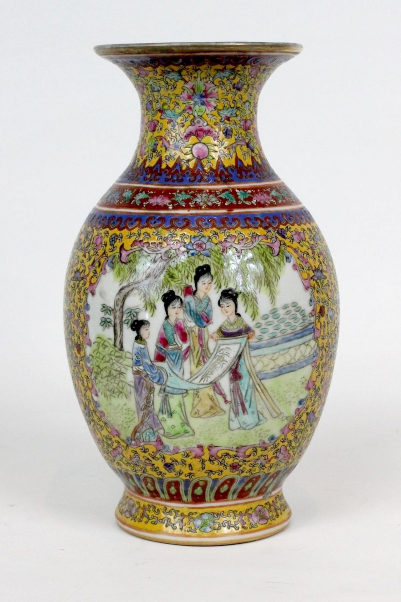 China Famille Jaune Millefleures Vase - Image 7 of 14