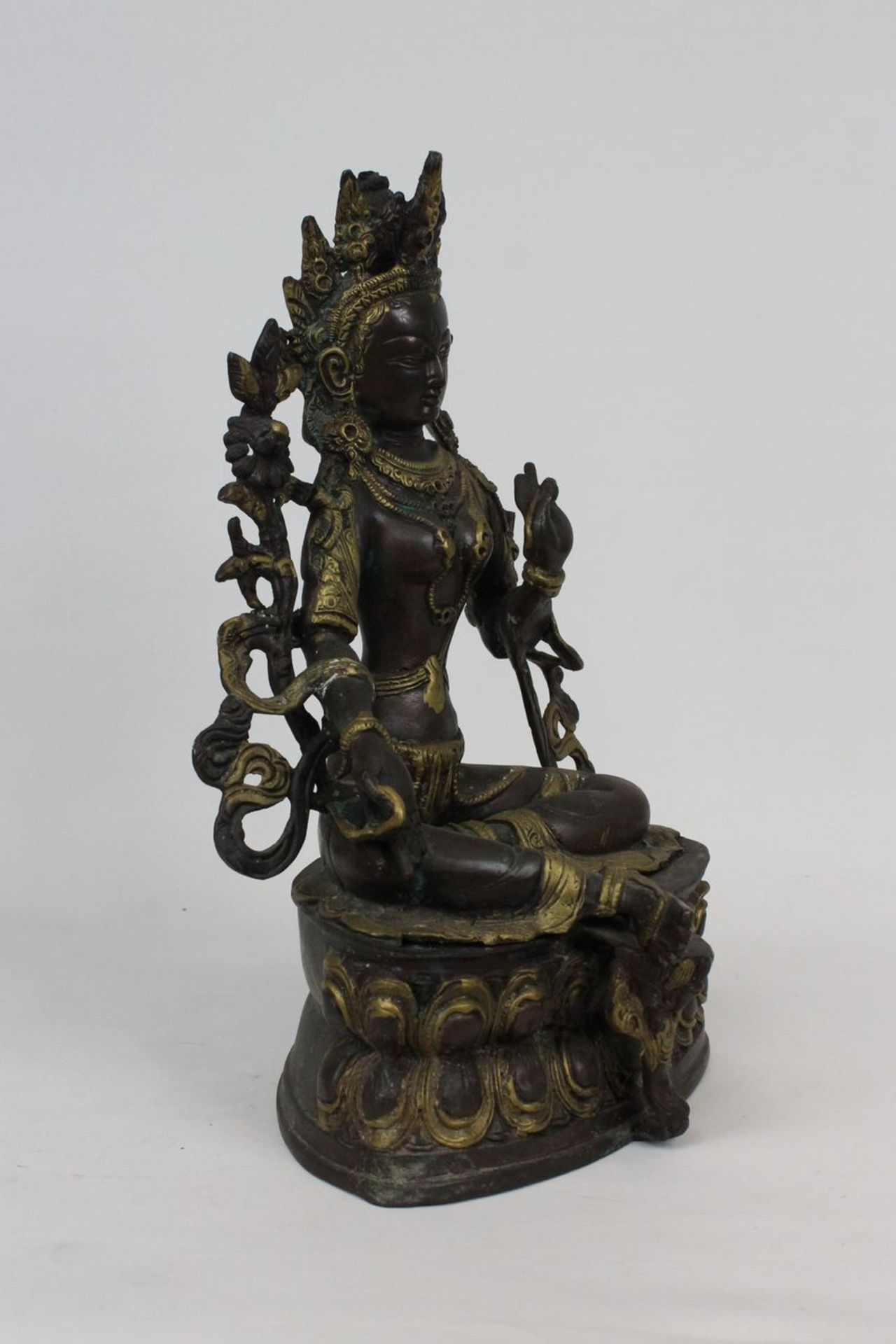 Tibet teilvergoldete Bronzefigur Tara - Bild 8 aus 12