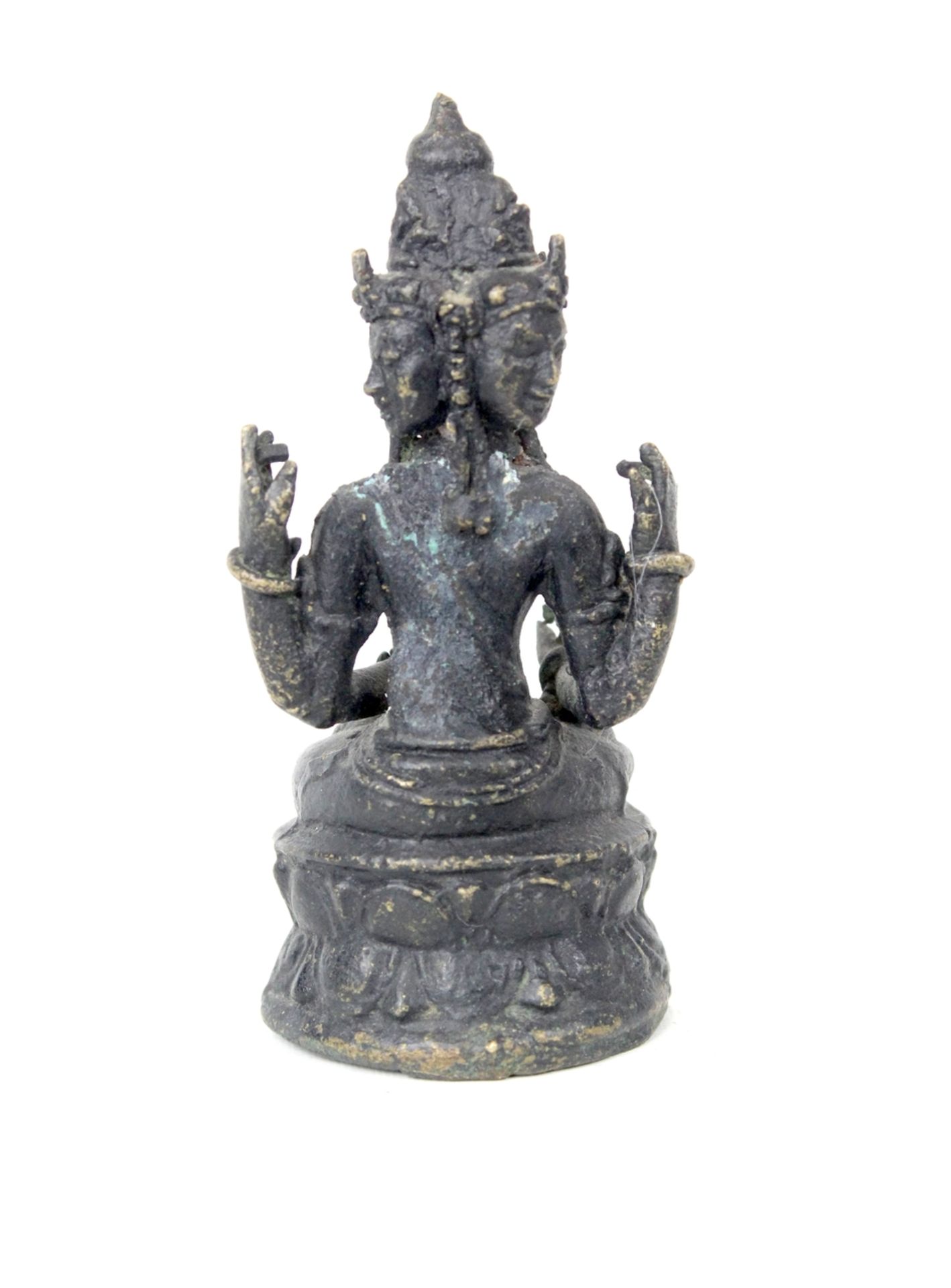 Tibet dreiköpfige sitzende Buddhafigur Bronze 19.Jhdt. - Bild 2 aus 5