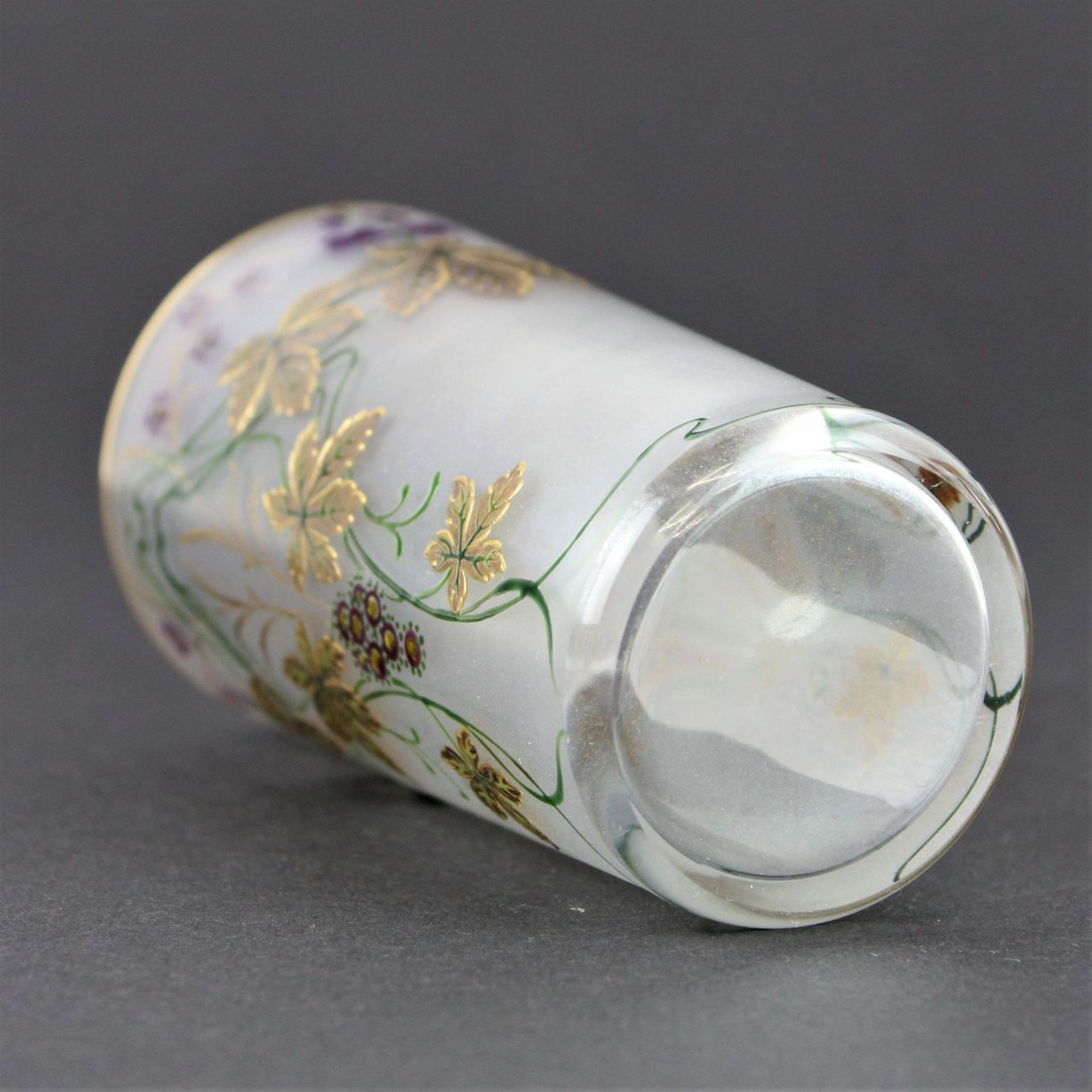 Jugendstilglas mit irisierendem Überfang " Blumenmotive " - Bild 5 aus 5