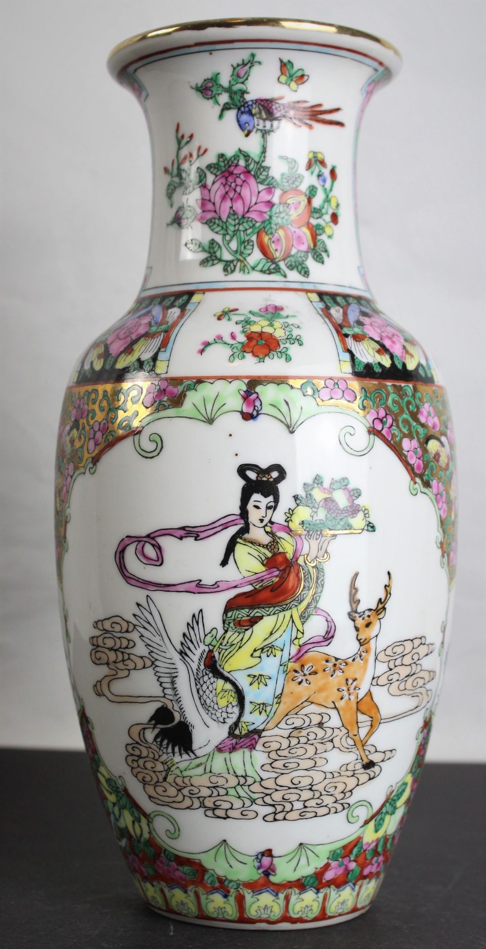 China Republik Zeit Millefleurs Vase mit Darstellung einer höfischen Szene - Bild 2 aus 4