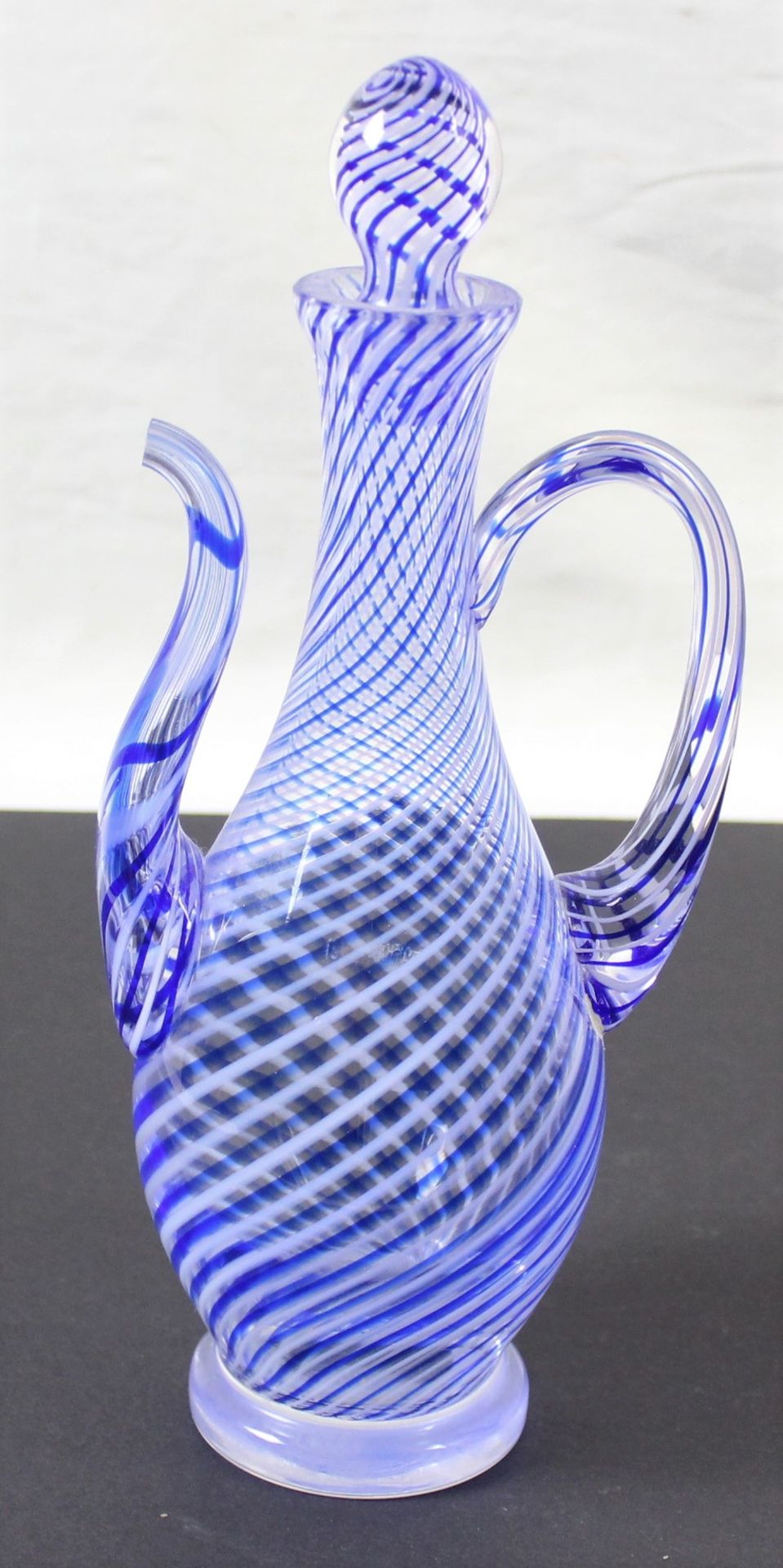 Glaskaraffe mit blauen Glasfaden Einschmelzungen - Bild 2 aus 2