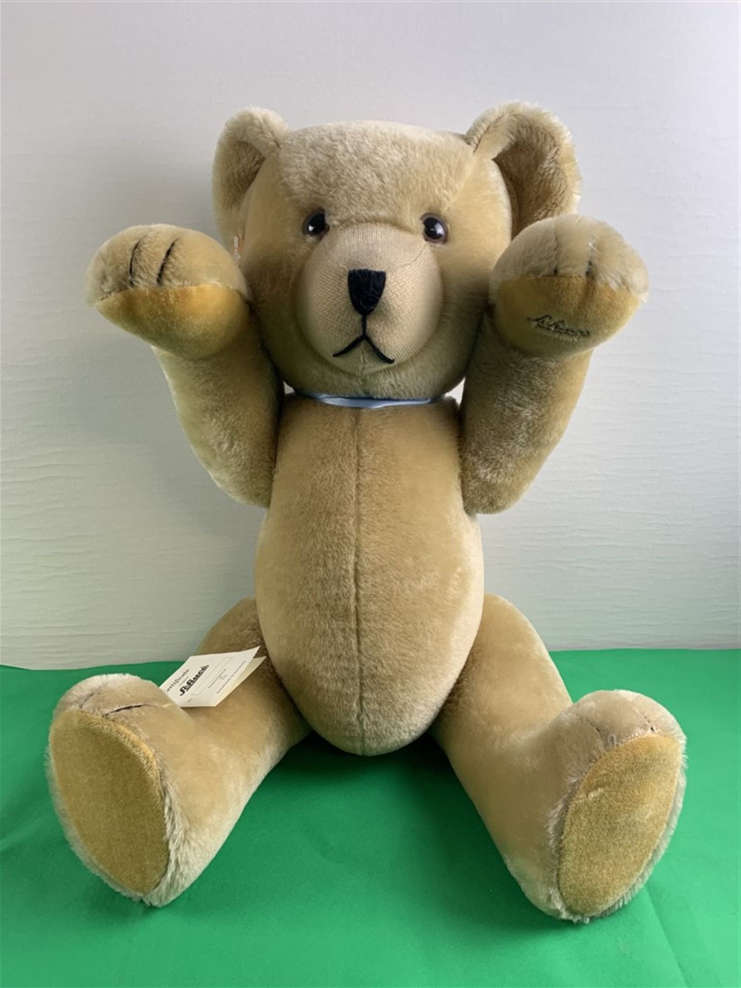 Großer Schuco Teddybär Limitiert auf 333 , unbespielt, H. 70 cm - Image 2 of 2