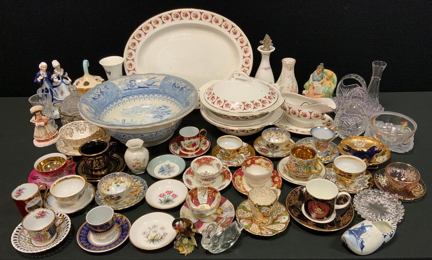 Ceramics & Glass - a Victorian Blue and white bowl, assorted ornamental miniature cups and saucers