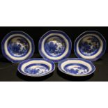 A set of five Chinese blue and white octagonal dishes, 23cm diameter