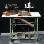 Textiles - a vintage mid 20th century Willcox & Gibbs industrial lock-stitch sewing machine; a Union