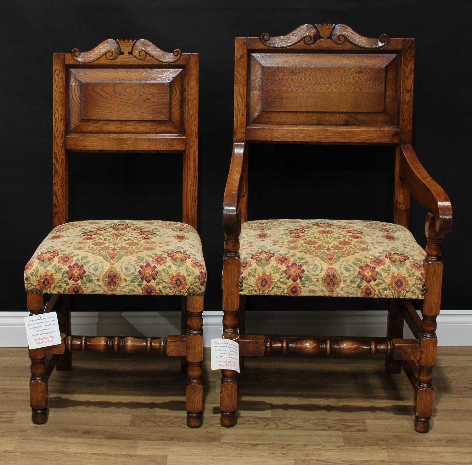 A set of eight 17th century style oak dining chairs, comprising six side chairs and a pair of - Bild 3 aus 3