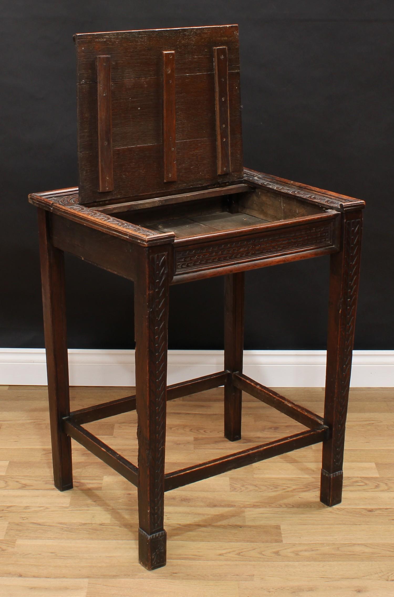 An unusual oak box or bible table, hinged rectangular top incise carved in the 17th century taste, - Bild 4 aus 4