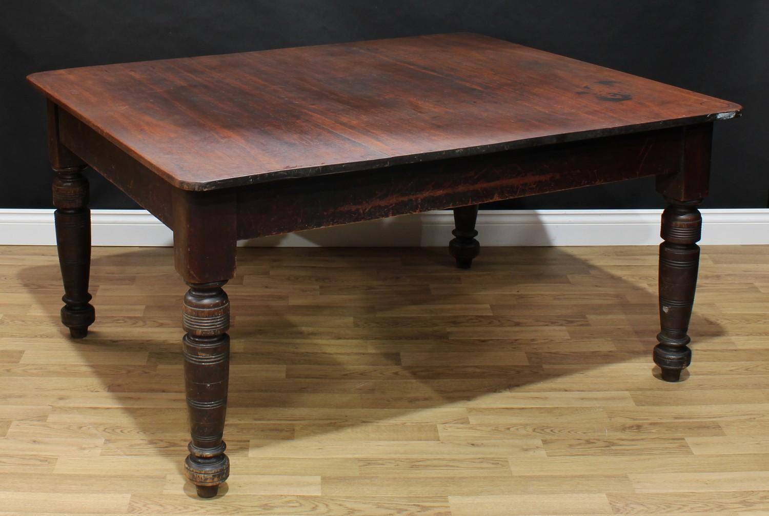 A 'late Victorian' mahogany dining table, rounded rectangular top, ring-turned legs, 72.5cm high, - Bild 2 aus 2