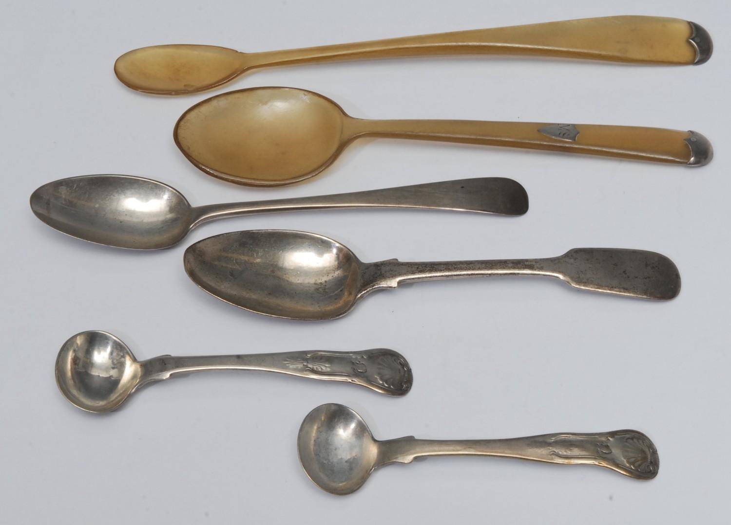 Scottish Provincial Silver - a pair of 19th century single-struck King's pattern salt spoons, 9.