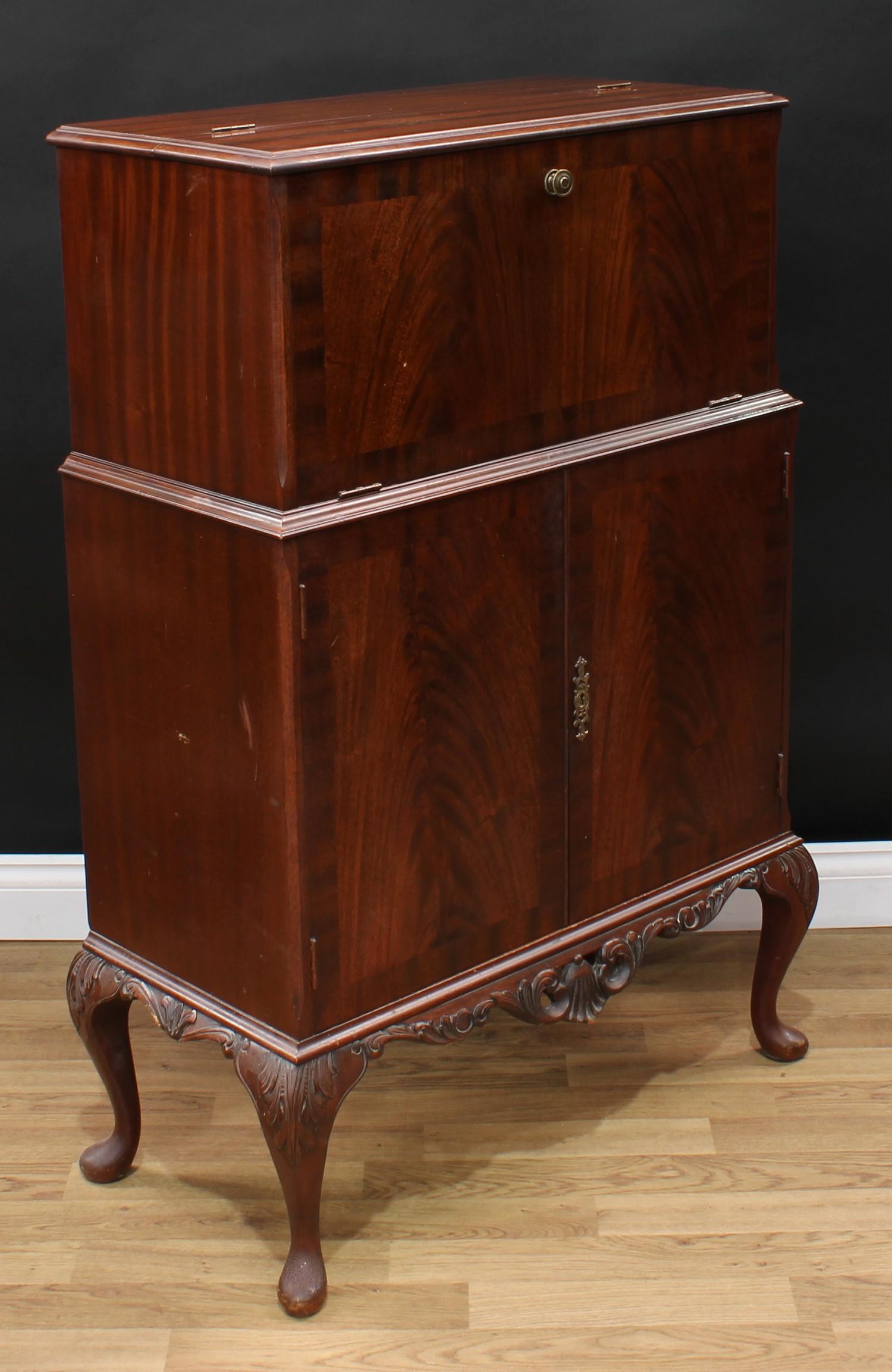 A Queen Anne/George I inspired drinks/cocktail cabinet, 117.5cm high, 76.5cm wide, 36.5cm deep; a - Image 2 of 8
