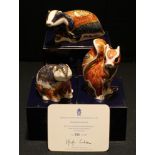 A Royal Crown Derby paperweight, Moonlight Badger, Collector's Guild exclusive, gold stopper, boxed;