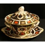 A Royal Crown Derby 1128 pattern sauce tureen and stand, first quality