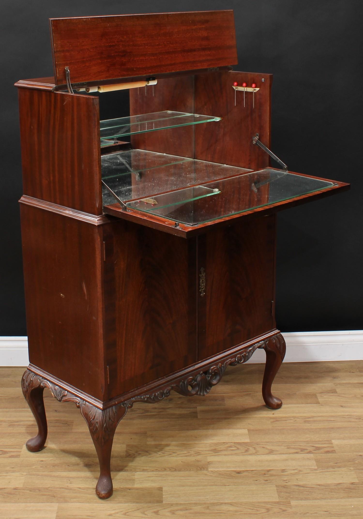 A Queen Anne/George I inspired drinks/cocktail cabinet, 117.5cm high, 76.5cm wide, 36.5cm deep; a - Image 3 of 8