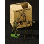 Toys - W Britain (Britains) No.1639 lead Range Finder with operator, boxed