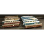 Toys - Trains, OO Gauge including Tri-ang Pullman etc, all unboxed (12)