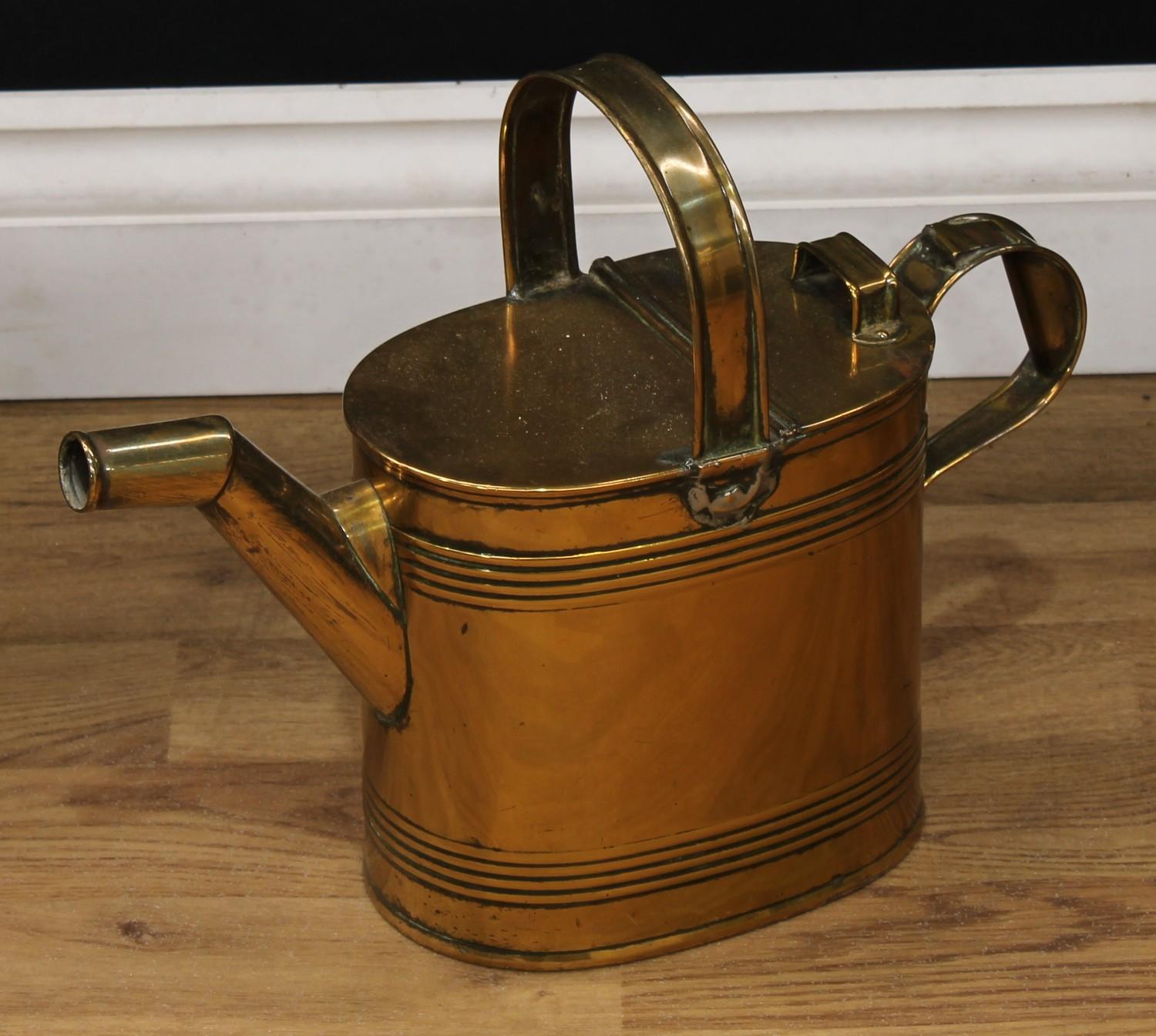 A graduated set of four 19th century brass hot water cans, the largest 39cm high over handle (4) - Image 4 of 5