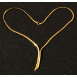 A 9ct gold necklace, marked 375, 5g, boxed