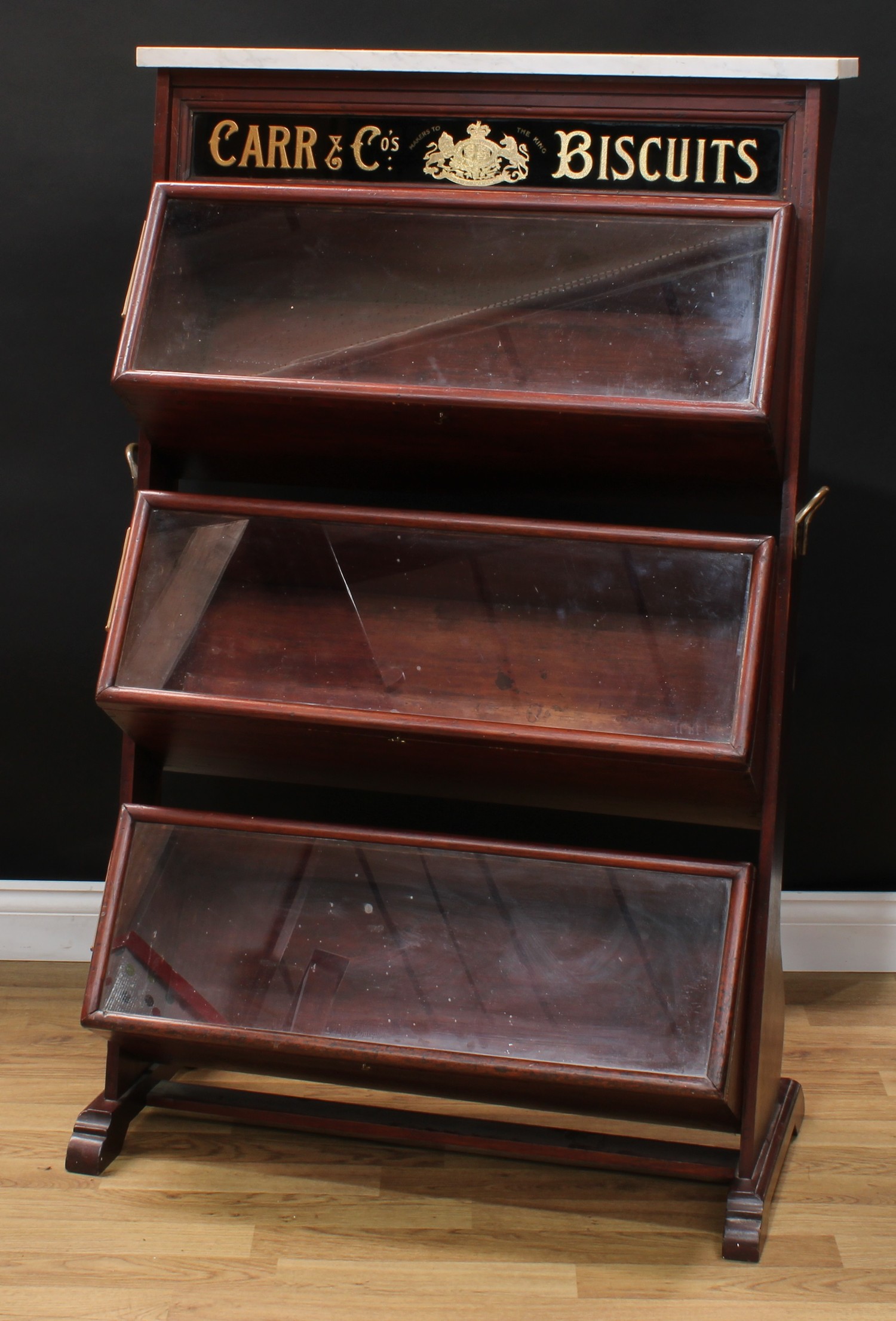 Advertising, Biscuits/Confection - an early 20th century Carr & Co mahogany shop display cabinet, - Image 2 of 2