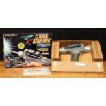 Sci-Fi, Star Trek - a Playmates stock no.6118 Classic Phaser, collectors series edition No.03118,