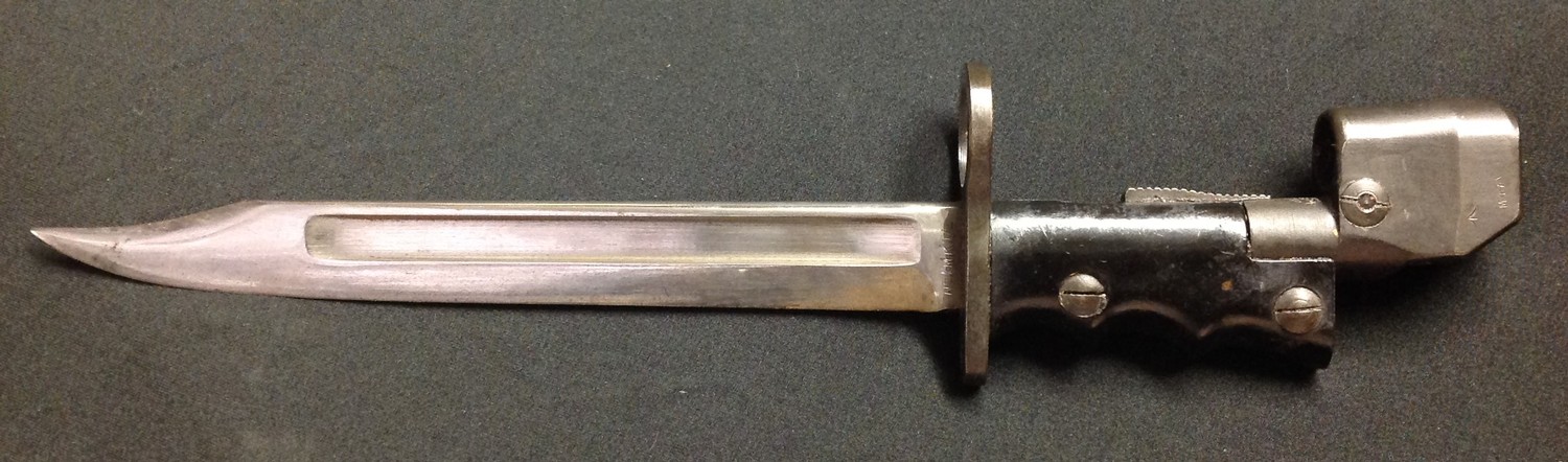 WW2 British No 7 Mk I Land Service Bayonet with single edged fullered blade 205mm in length. Black - Image 3 of 8