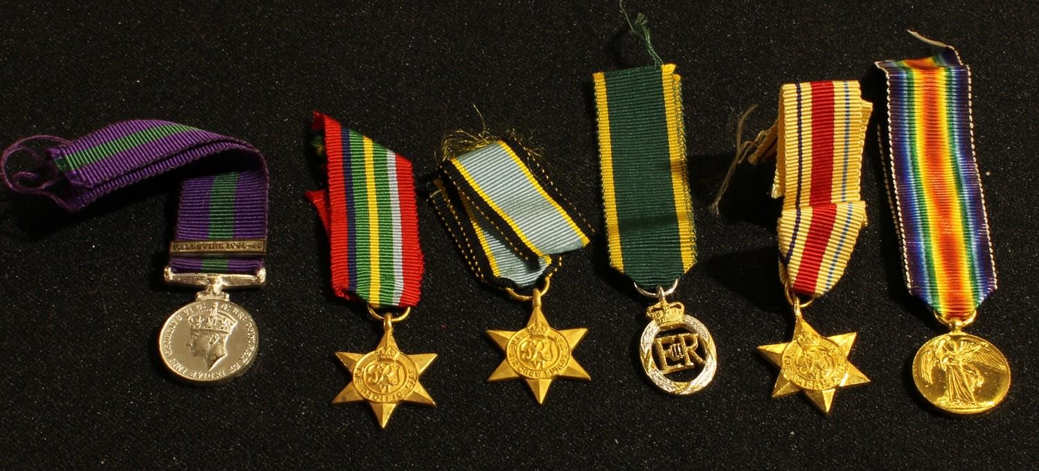 Medals - British miniature military dress medals, WWI, WWII and post war including WW1 victory