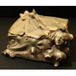 A late 19th century Art Nouveau spelter jewellery casket, after Alfred Jean Foretay, cast with the