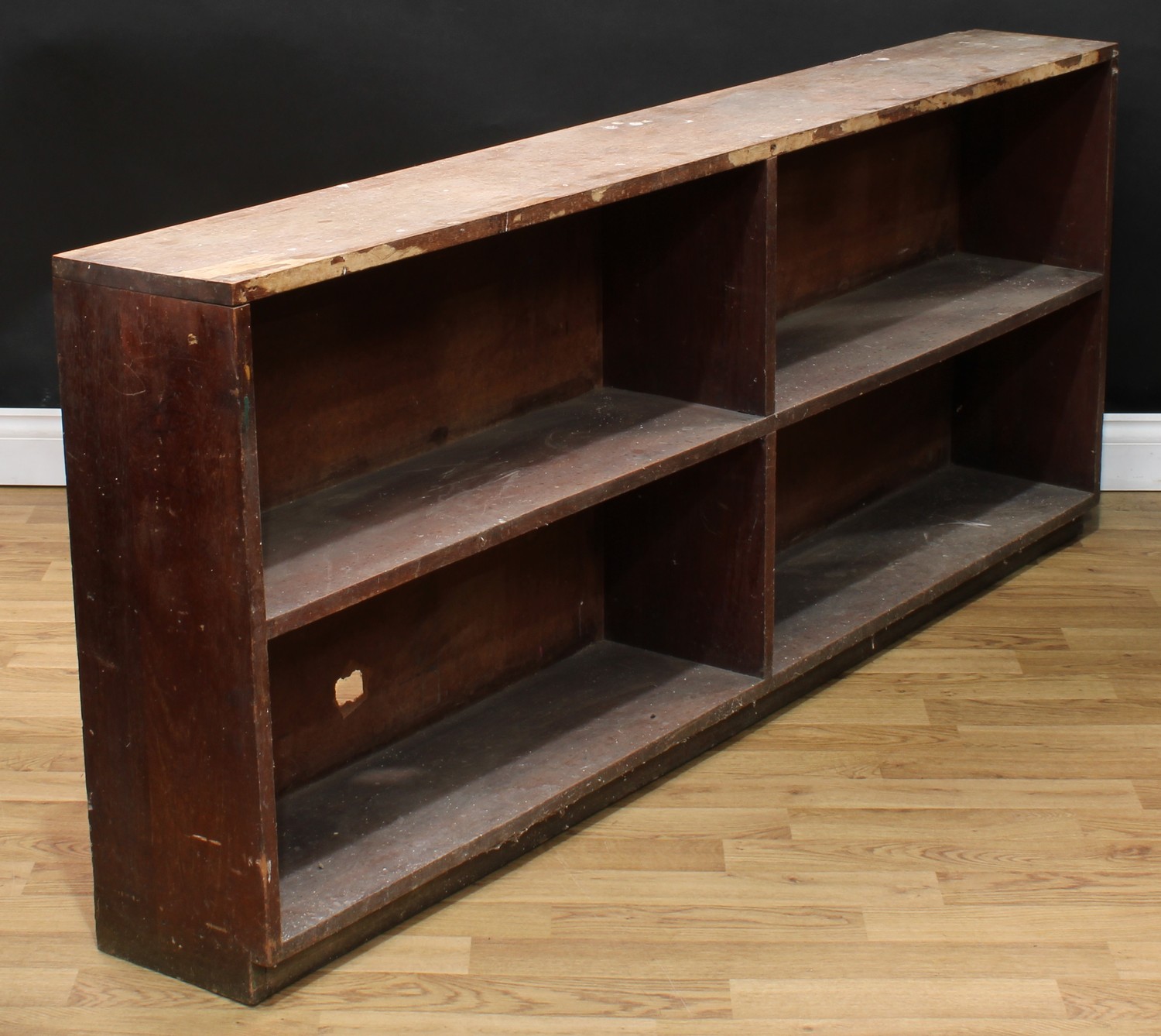 A mahogany shop fitting or bookcase, 74cm high, 182.5cm wide, 24cm deep; a set of pine shelves, 84cm - Bild 3 aus 5