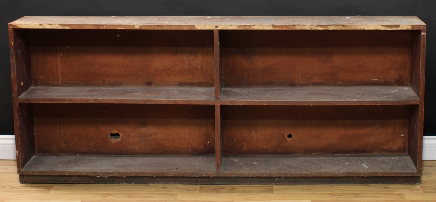 A mahogany shop fitting or bookcase, 74cm high, 182.5cm wide, 24cm deep; a set of pine shelves, 84cm - Bild 2 aus 5