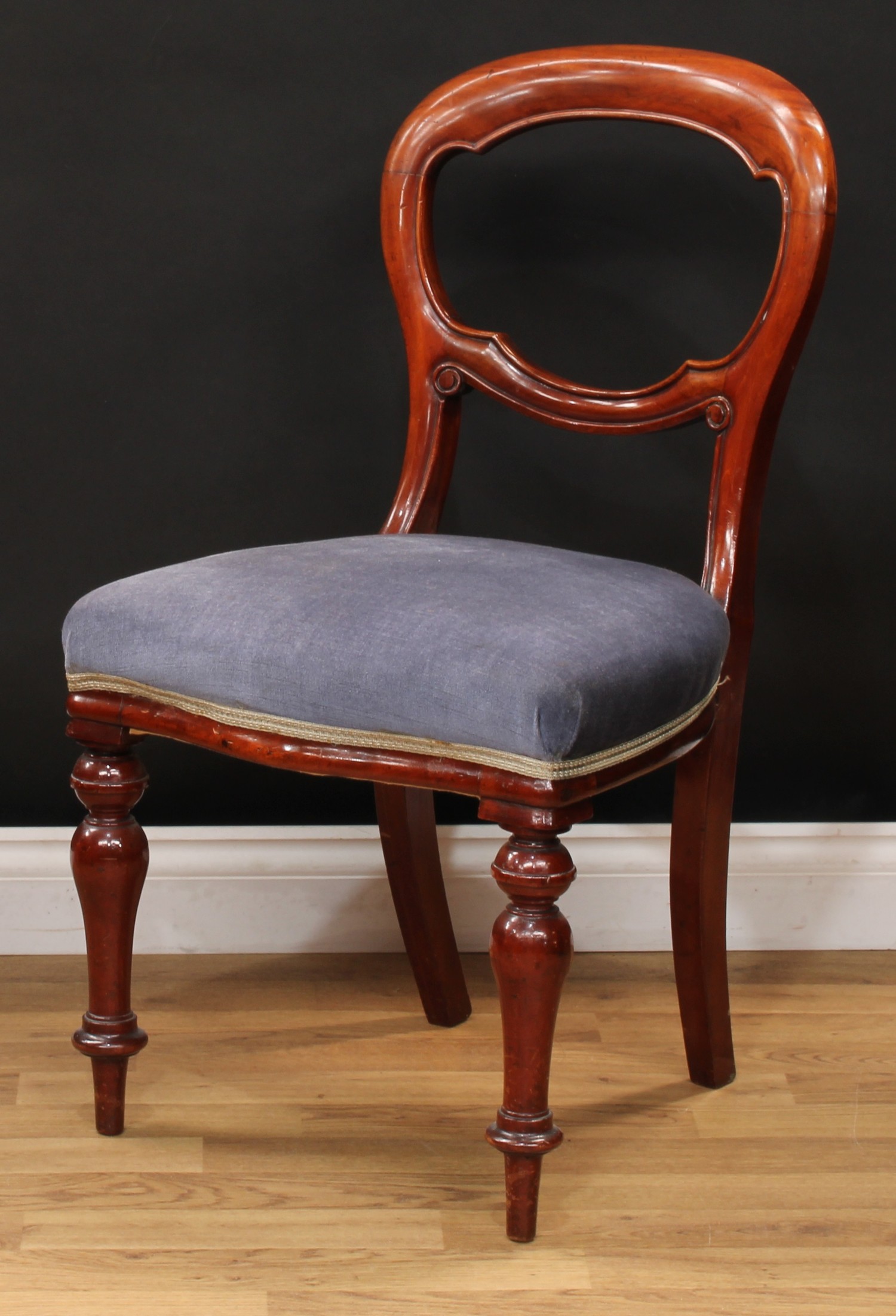A William IV mahogany open armchair, rope-twist mid rail, 93cm high, 60cm wide, the seat 45cm wide - Bild 6 aus 8