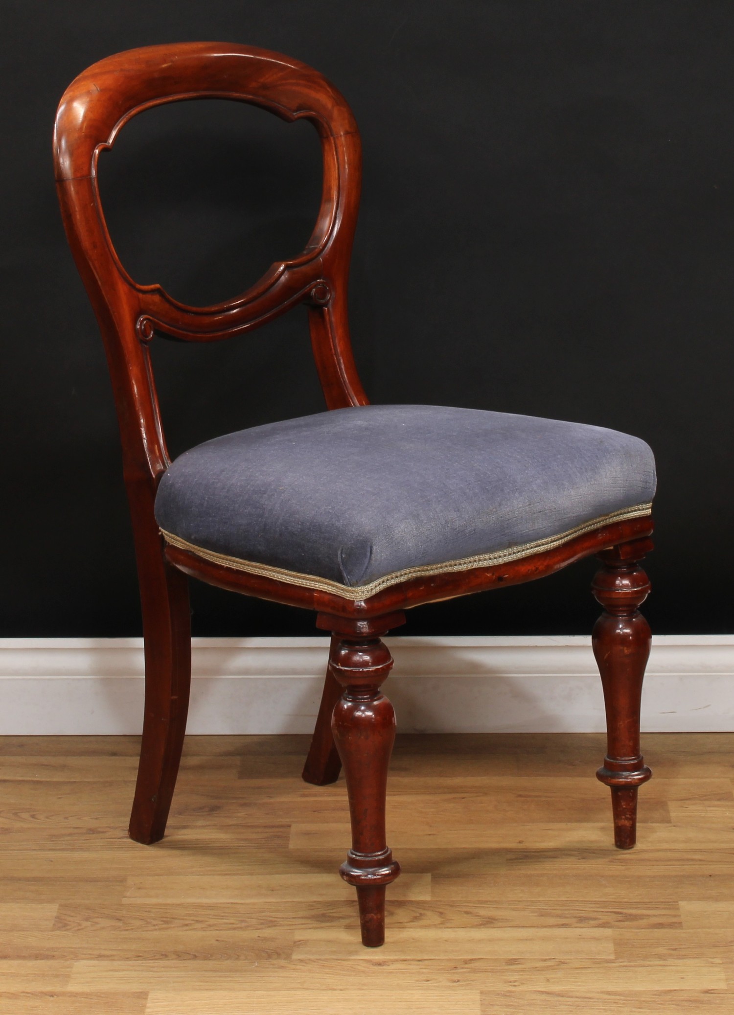 A William IV mahogany open armchair, rope-twist mid rail, 93cm high, 60cm wide, the seat 45cm wide - Bild 8 aus 8