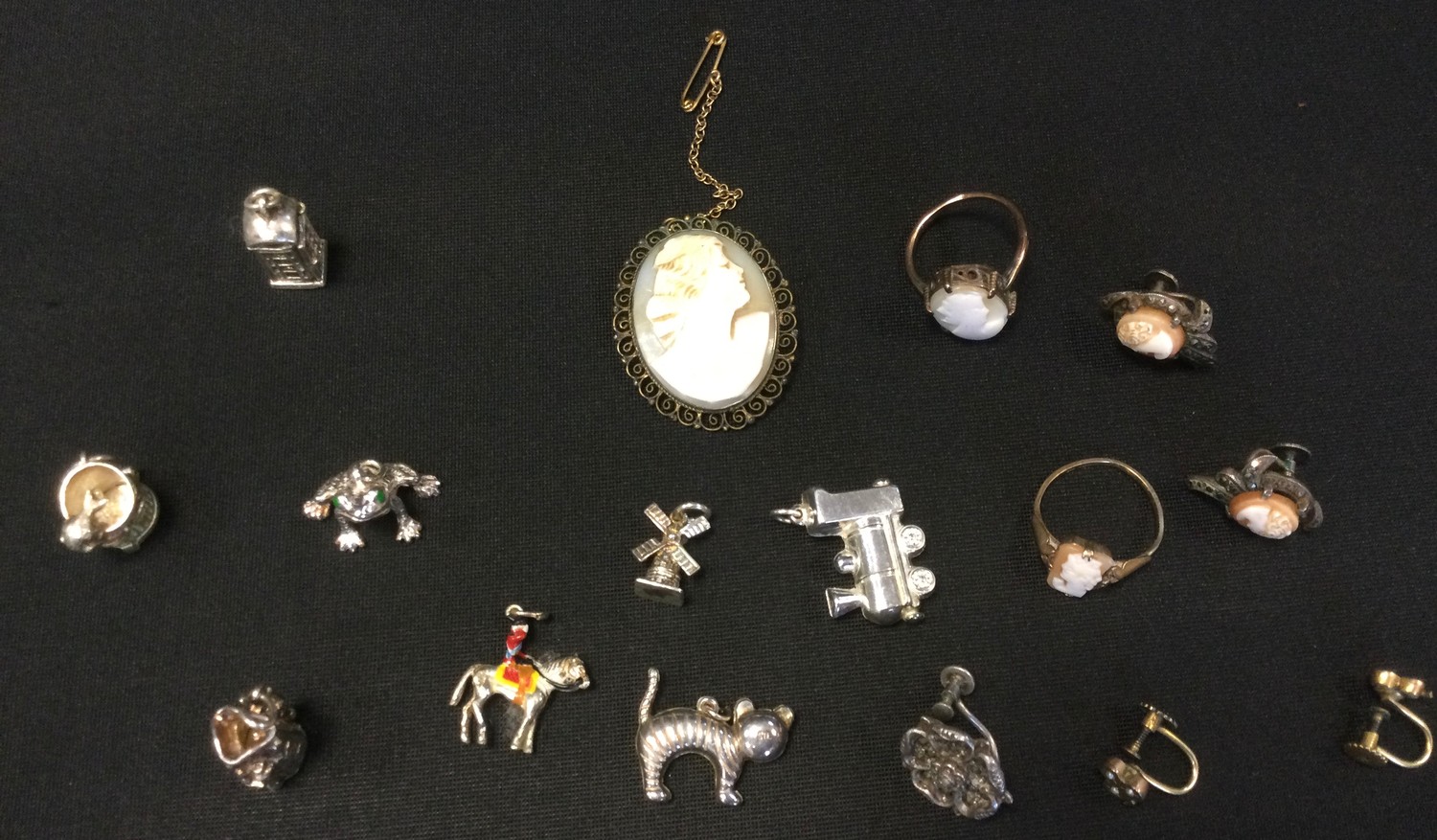 Jewellery - a 9ct gold mounted cameo ring, another; cameo brooch, silver charms, earrings etc