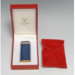A Must de Cartier Lapis cigarette lighter, numbered 56498V, 7cm long, carrying pouch, cased en suite