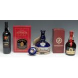 Pusser's Rum "Trafalgar Bicentenary" Ship's Decanter 1805-2005, Aged 15 Years, 1l, 47.75%, limited