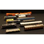 Toys - Trains, OO Gauge including Tri-ang, Hornby, Lima and Bachmann, all unboxed (quantity)