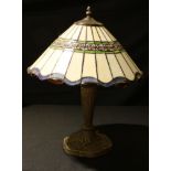 A Tiffany style table lamp, stained glass shade, approx. 44cm high