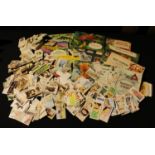 Cigarette cards and trade cards, loose and in albums, Player's, Wills, De Reszke, Carreras, etc