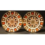 A pair of Royal Crown Derby 1128 pattern side plates, 22cm, first quality