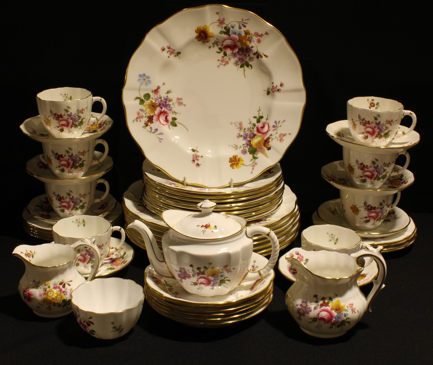 A Royal Crown Derby Posies pattern tea and dinner service comprising dinner plates, dessert