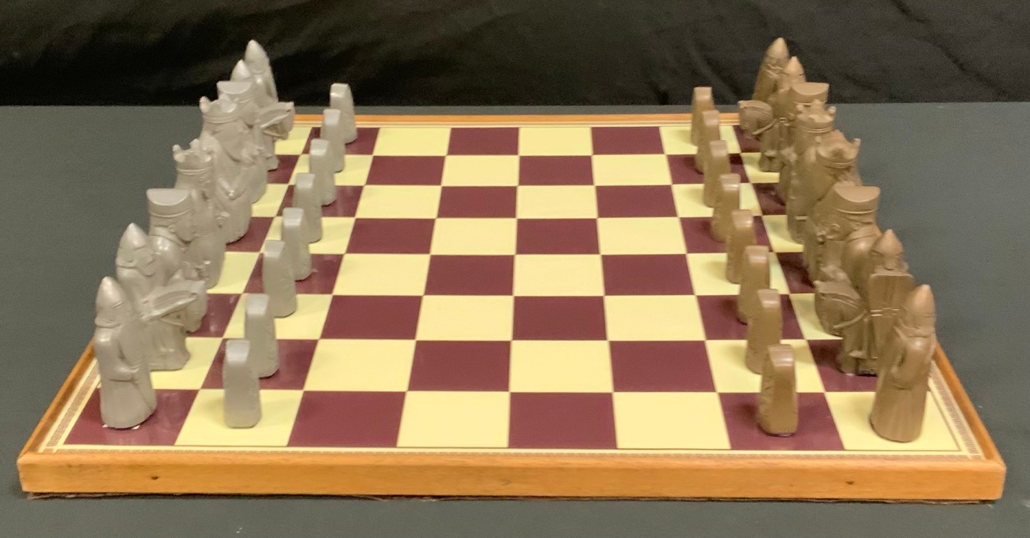 A German Medieval style Knights chess set wit board, king 84mm high