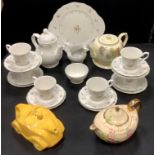 Ceramics - a Royal Doulton Avignon pattern six setting tea service; Sadlers Racing car tea service
