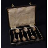 A set of six silver teaspoons, Sheffield 1946, cased