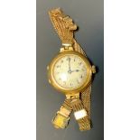 An 18ct gold cased ladies bracelet watch, Sheffield 1913, rolled gold mesh strap, 22g gross