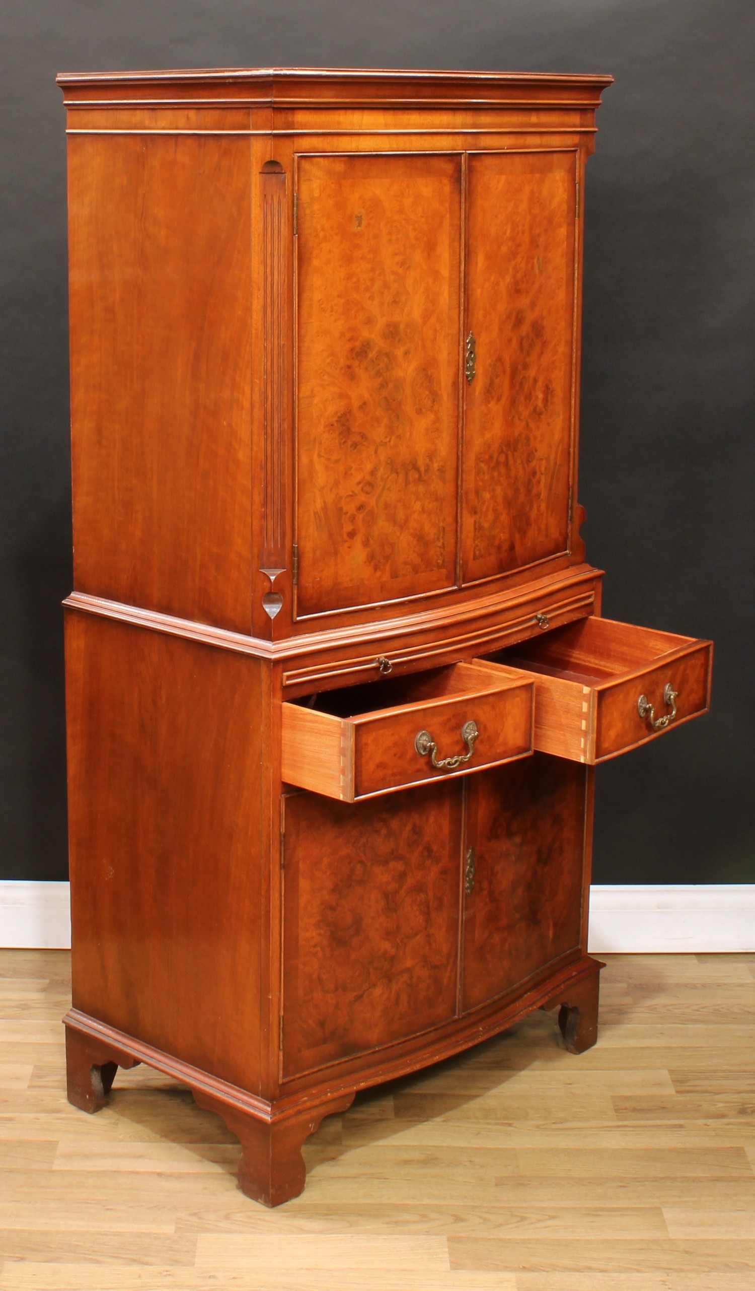 A walnut drinks cabinet, moulded cornice above a pair of cupboard doors enclosing a stepped - Image 6 of 9